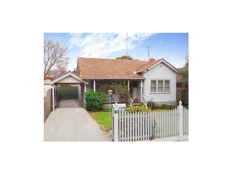 19 Dunlop Street, Ashburton VIC 3147