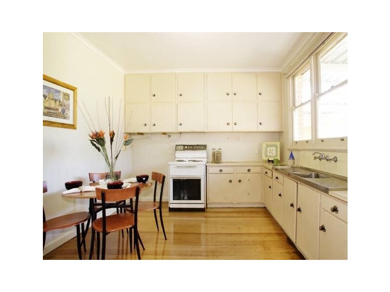 52 Millewa Avenue, Malvern East VIC 3145