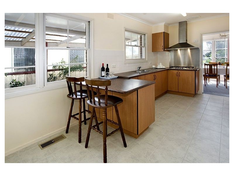 6 Torbreck Street, Glen Waverley VIC 3150