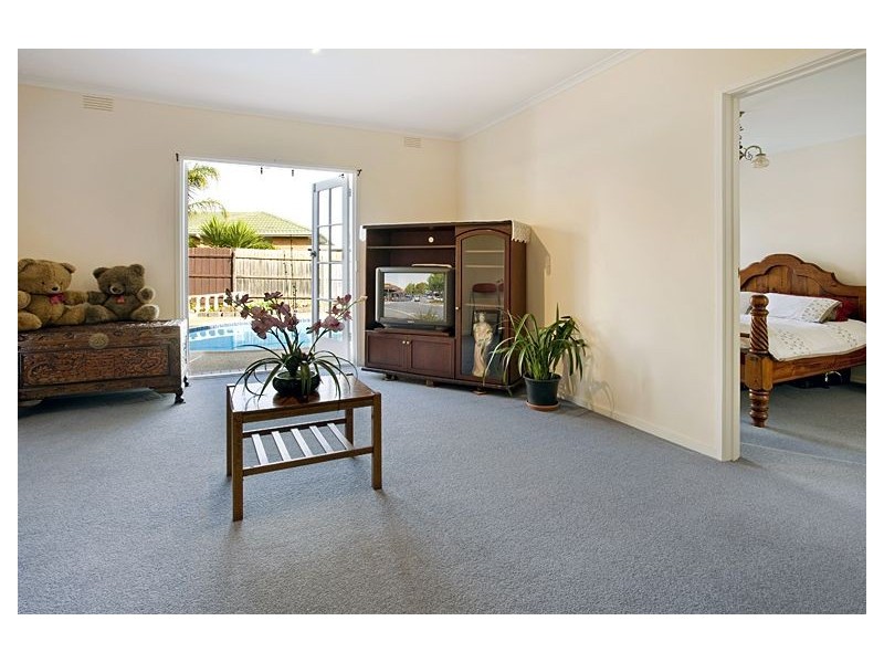6 Torbreck Street, Glen Waverley VIC 3150