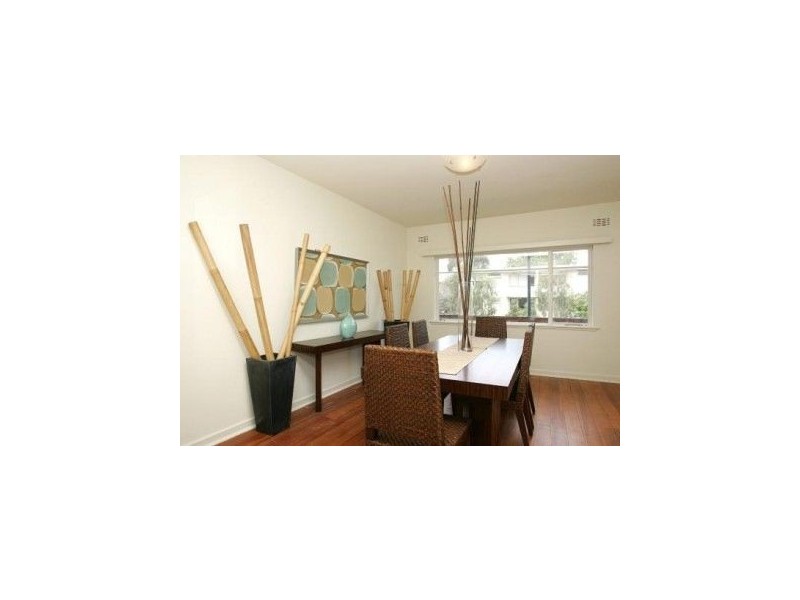 13/14 Chapel St, St Kilda VIC 3182