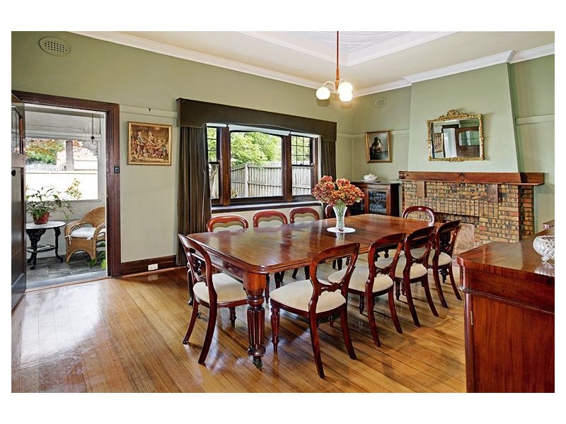 1 Wynyeh Street, Malvern East VIC 3145