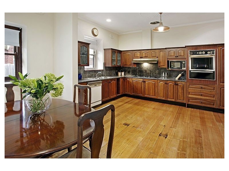 1 Wynyeh Street, Malvern East VIC 3145