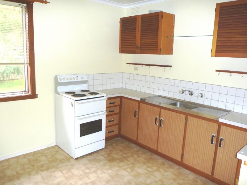 13A Barrington Drive, Ashwood VIC 3147