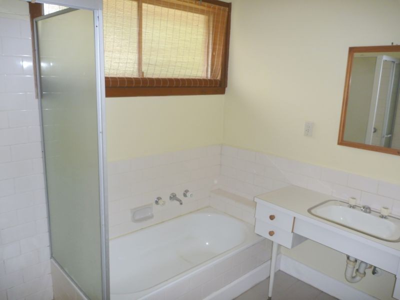 13A Barrington Drive, Ashwood VIC 3147