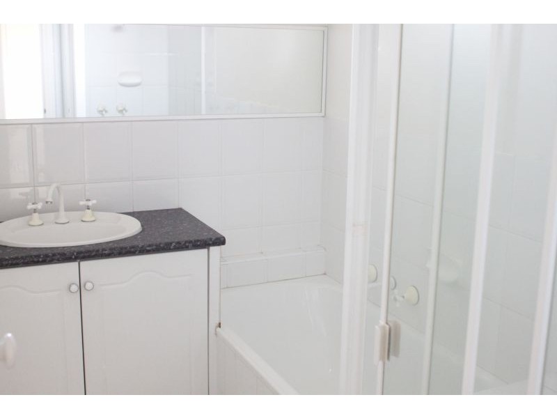 3/8 Carrum St, Malvern East VIC 3145