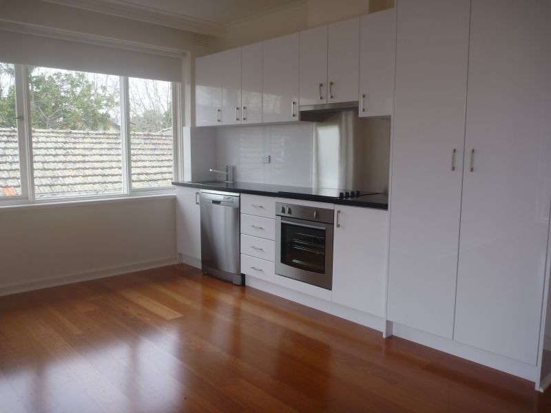 8/245 Waverley Road, Malvern East VIC 3145