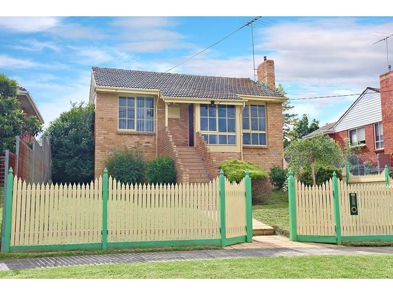 1/8 Winbirra Parade, Ashwood VIC 3147