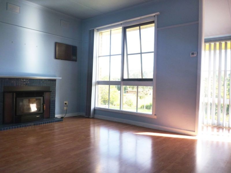 1/8 Winbirra Parade, Ashwood VIC 3147