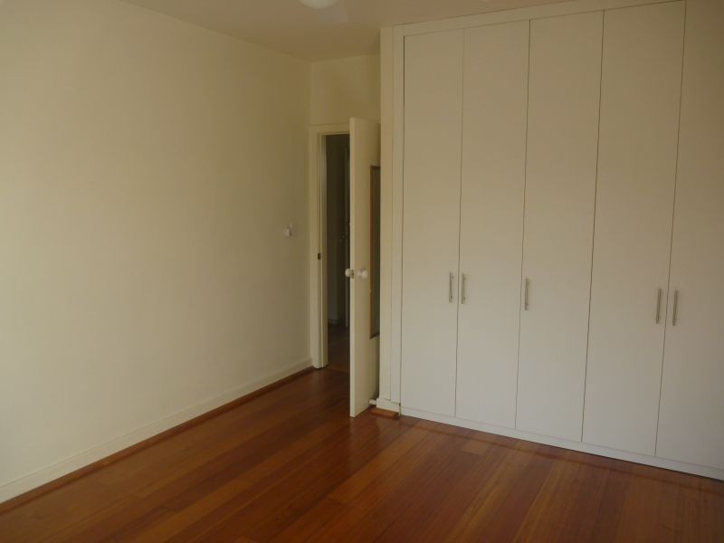 4/296 Inkerman Street, St Kilda East VIC 3183