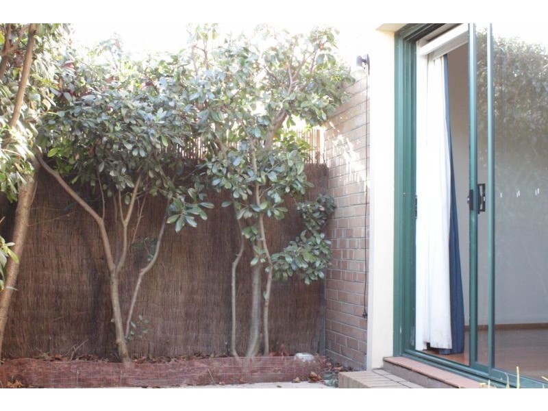 4/296 Inkerman Street, St Kilda East VIC 3183