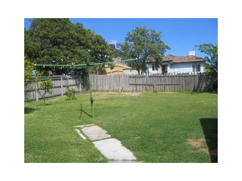 18 Mulgrave Street, Ashwood VIC 3147