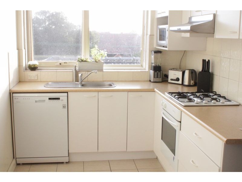 8/364 Carlisle Street, St Kilda East VIC 3183