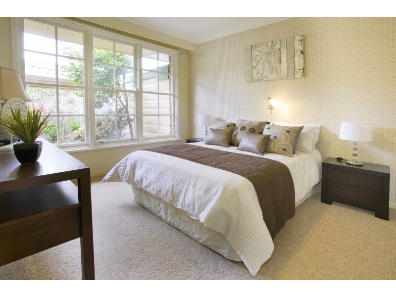 8 Sunhill Road, Glen Iris VIC 3146