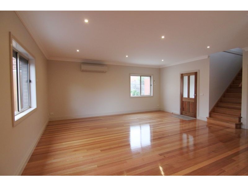 2/7 Webster Street, Malvern East VIC 3145