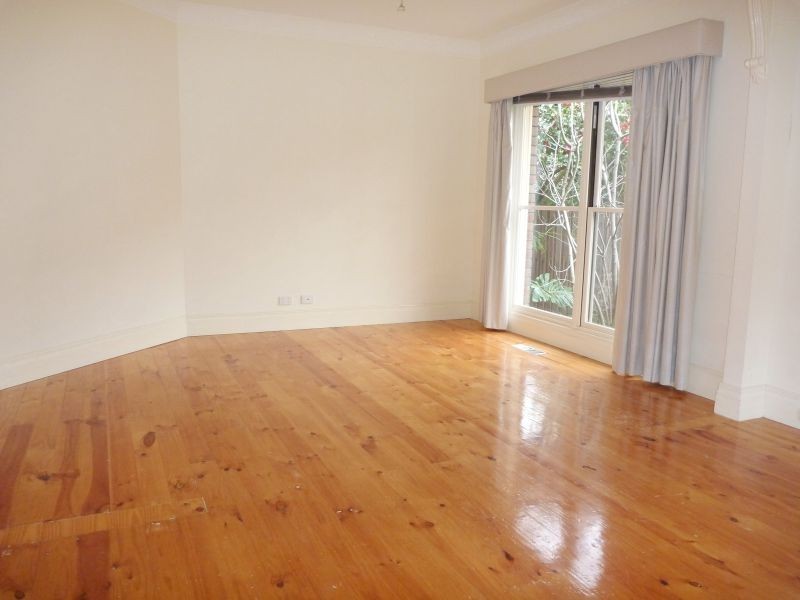 4 Summerhill Ave, Malvern East VIC 3145