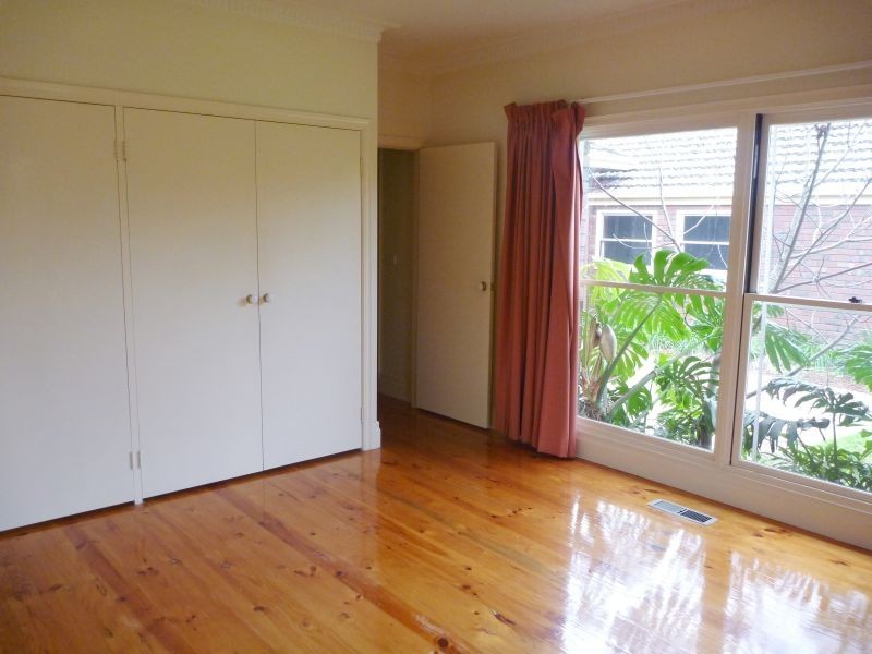 4 Summerhill Ave, Malvern East VIC 3145