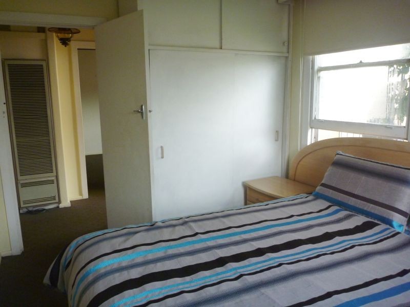 33 Gloucester Road, Ashburton VIC 3147