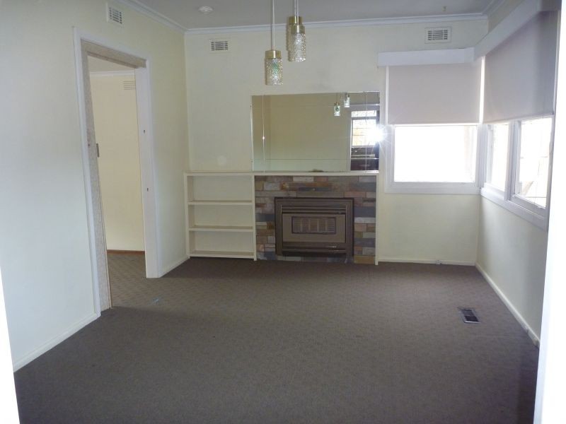 33 Gloucester Road, Ashburton VIC 3147