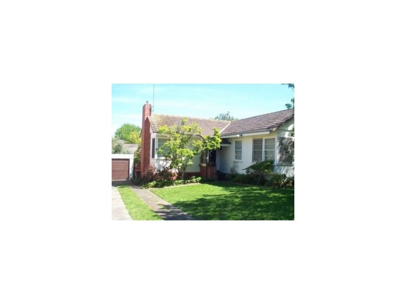 34 Gloucester Road, Ashburton VIC 3147
