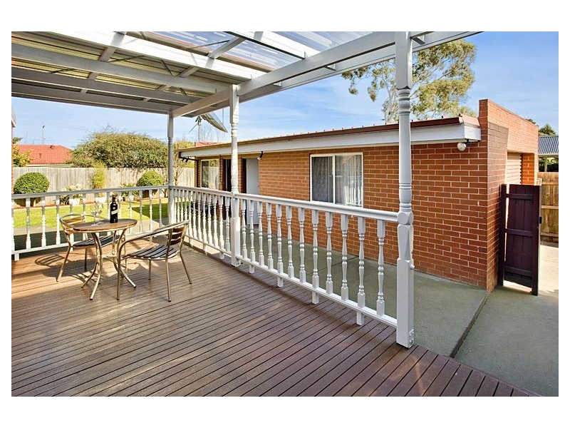 16 Poulter Street, Ashburton VIC 3147