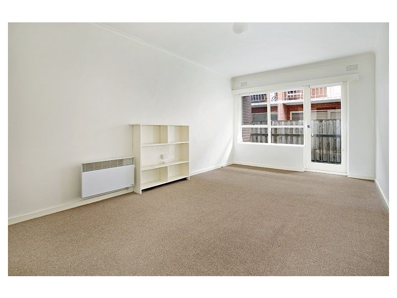 2/23 Genoa Street, Moorabbin VIC 3189