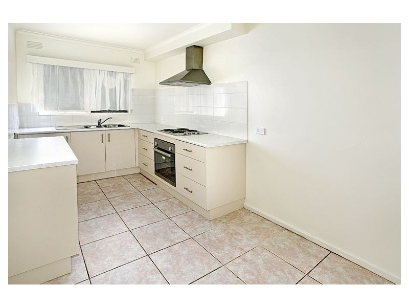 2/23 Genoa Street, Moorabbin VIC 3189