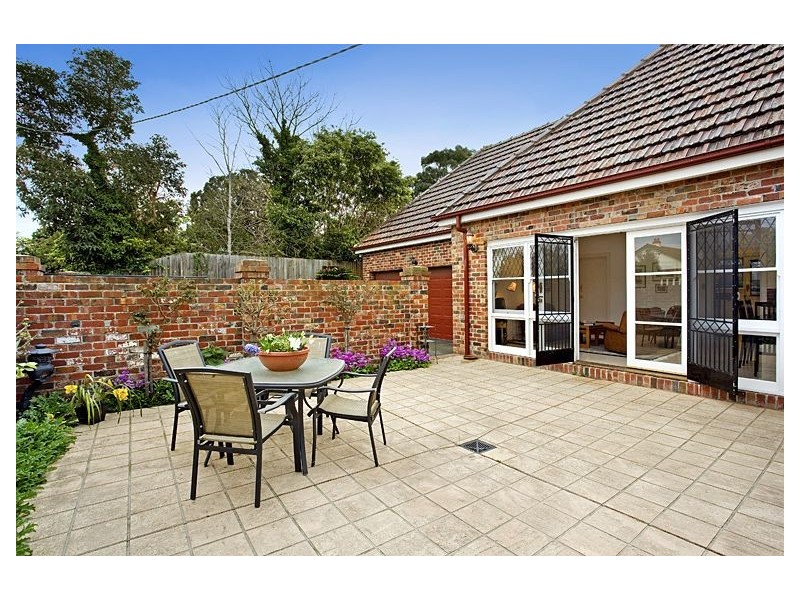 1 Viewbank Road, Glen Iris VIC 3146