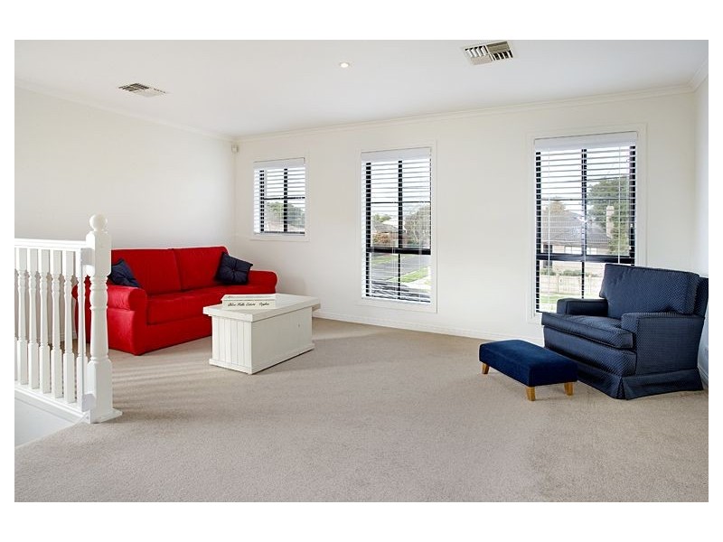 15 Closter Avenue, Ashwood VIC 3147