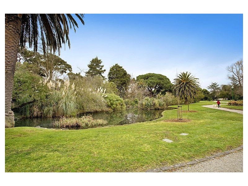 1/6 Tollington Avenue, Malvern East VIC 3145