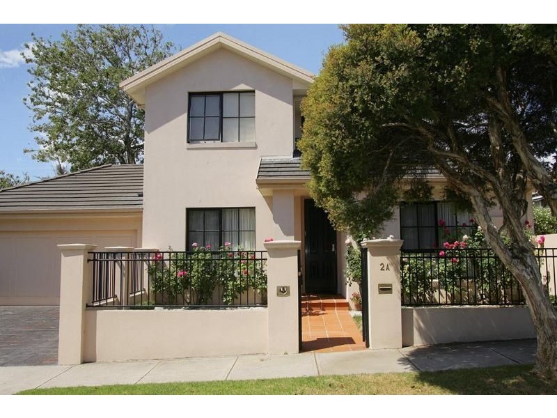 2a Violet Crescent, Brighton East VIC 3187