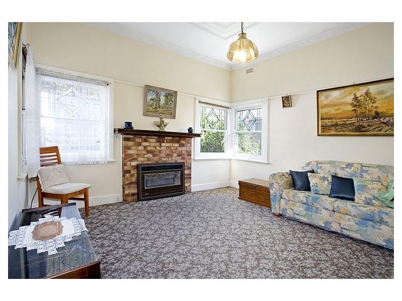 27 Eleanor Street, Ashburton VIC 3147