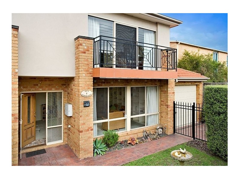 2/1 Ashburn Grove, Ashburton VIC 3147
