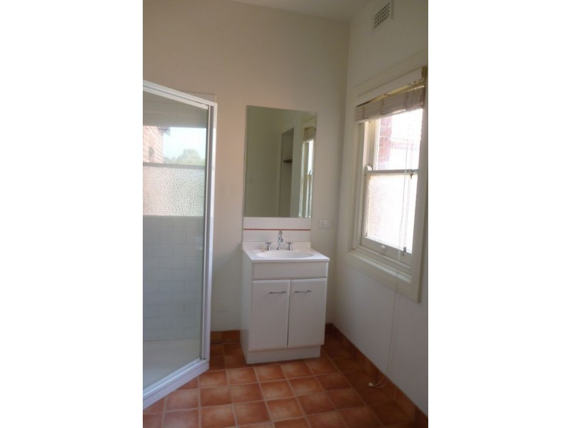 1618 High Street Upstairs, Glen Iris VIC 3146