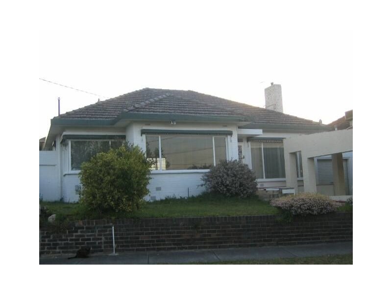 32 Cairnes Crescent, Malvern East VIC 3145