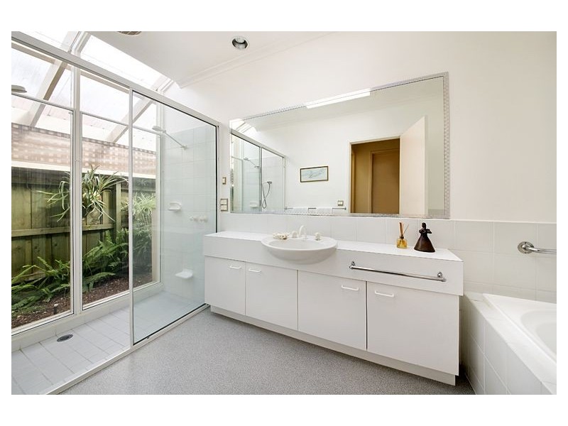 10 Barina Road, Glen Iris VIC 3146