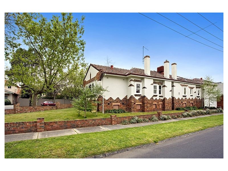 10 Valley Parade, Glen Iris VIC 3146