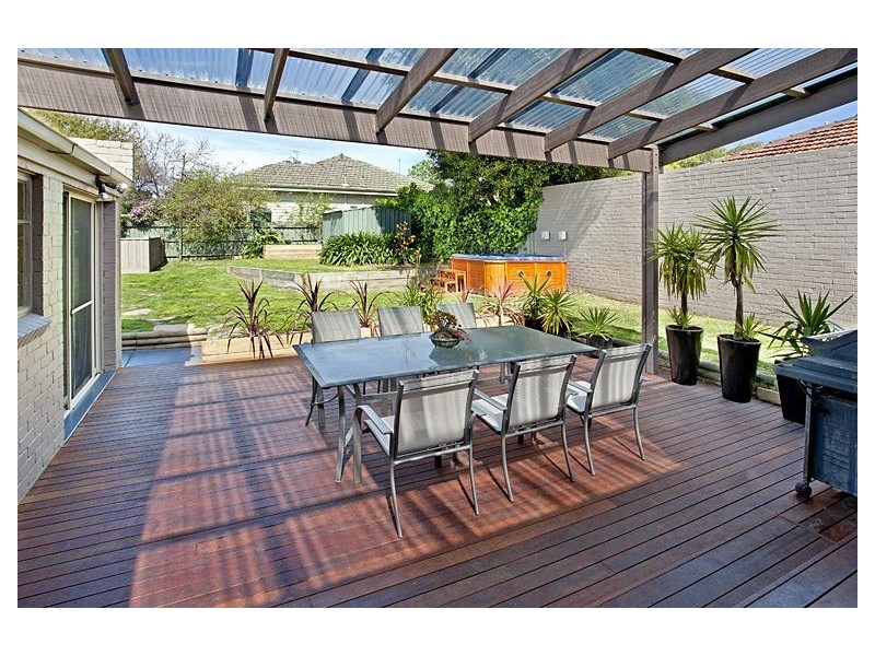 10 Closter Avenue, Ashwood VIC 3147