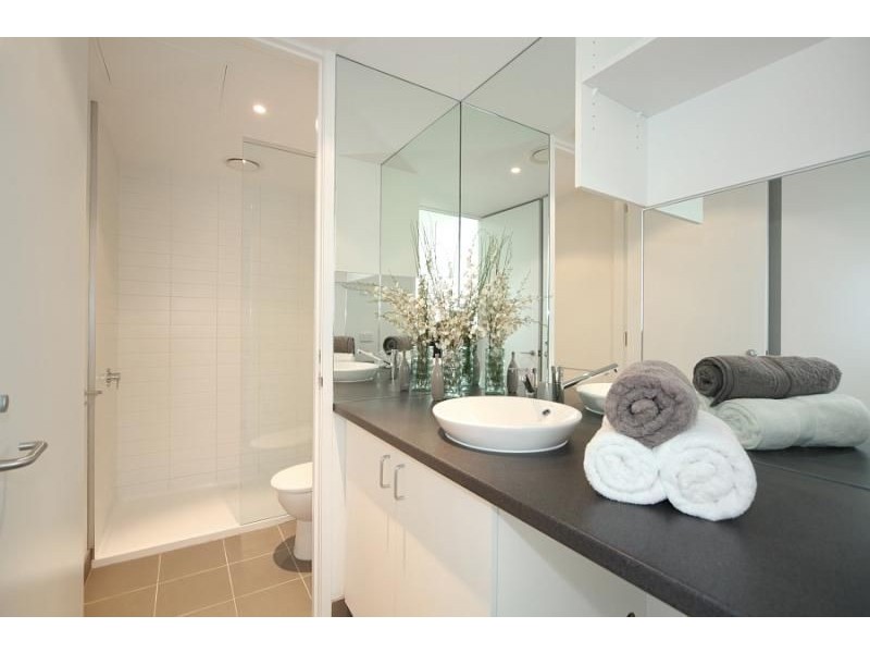 32/1501 Malvern Rd, Glen Iris VIC 3146