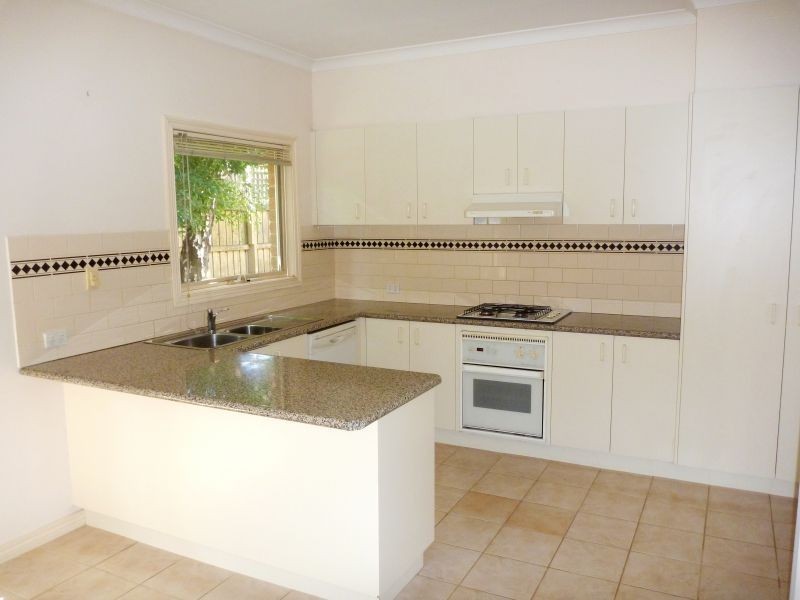 2/1260 Dandenong Road, Malvern East VIC 3145