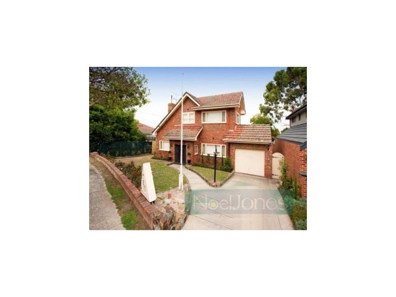 2 Clitheroe Crt, Glen Iris VIC 3146