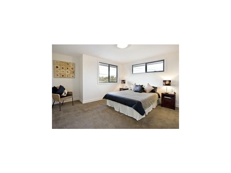 19 Prior Road, Malvern East VIC 3145