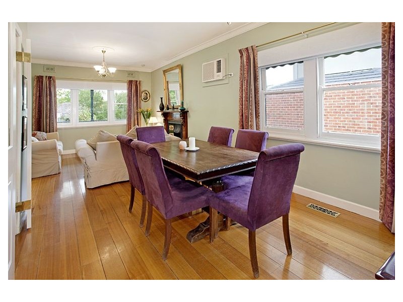 6 Montpellier Road, Burwood VIC 3125