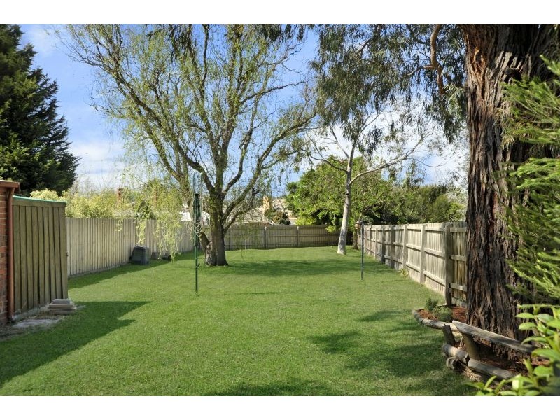 4 Melrose Avenue, Malvern East VIC 3145