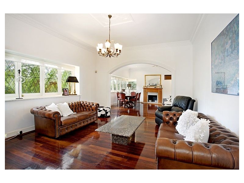 110 Warrigal Road, Camberwell VIC 3124