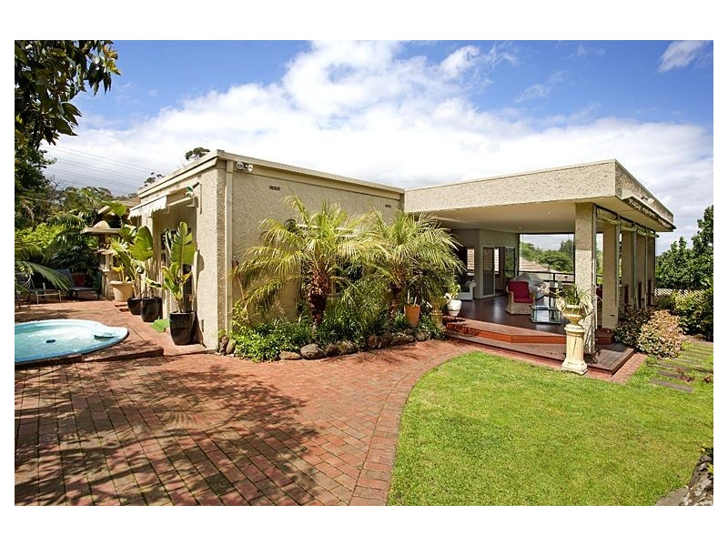 110 Warrigal Road, Camberwell VIC 3124
