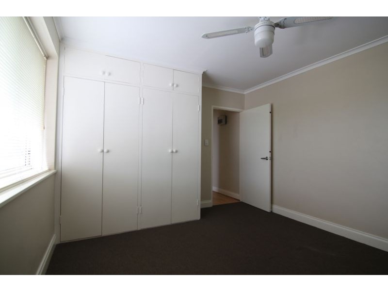 8/12 Brentwood Street, Bentleigh VIC 3204