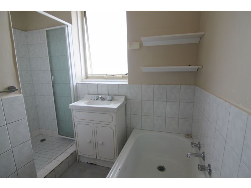 8/12 Brentwood Street, Bentleigh VIC 3204