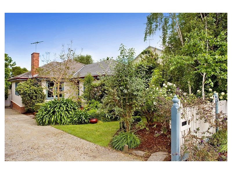 2 Ambon Street, Ashburton VIC 3147