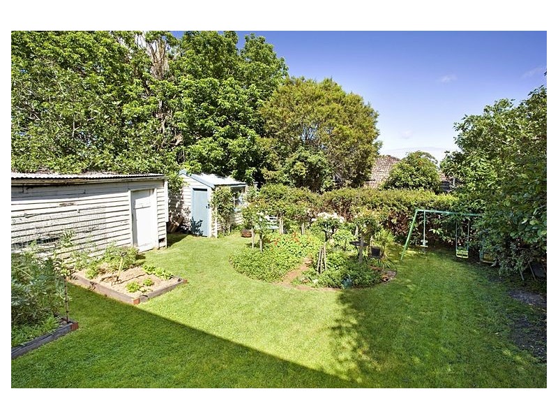 2 Ambon Street, Ashburton VIC 3147